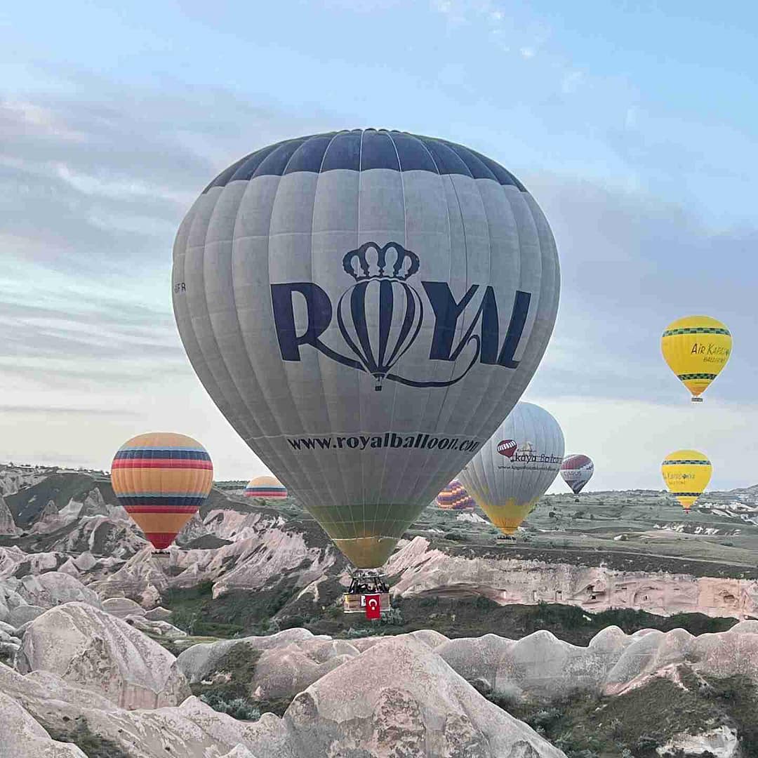 Hot Air Balloon Company Cappadocia- Reputable Balloon booking 4 Hot air balloon company,balloons