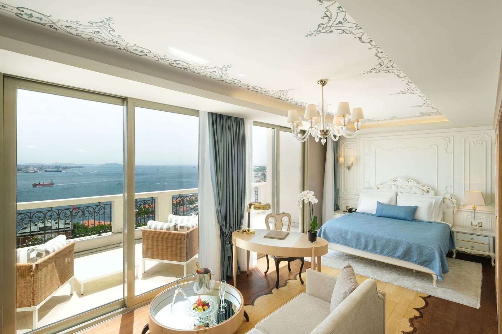 cvk bosphorus suite 2
